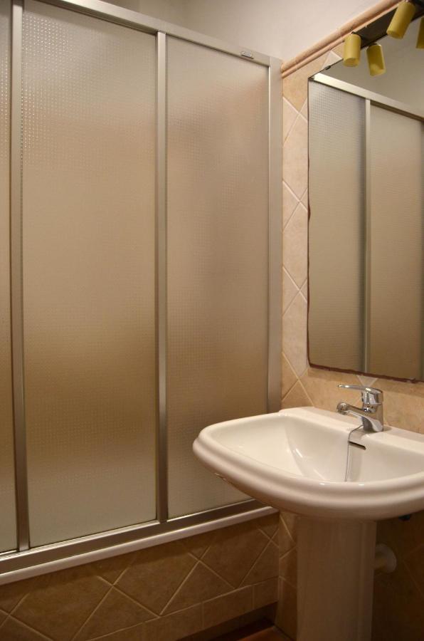 Hostal Dona Antonia Hotel Punta Umbría Kültér fotó