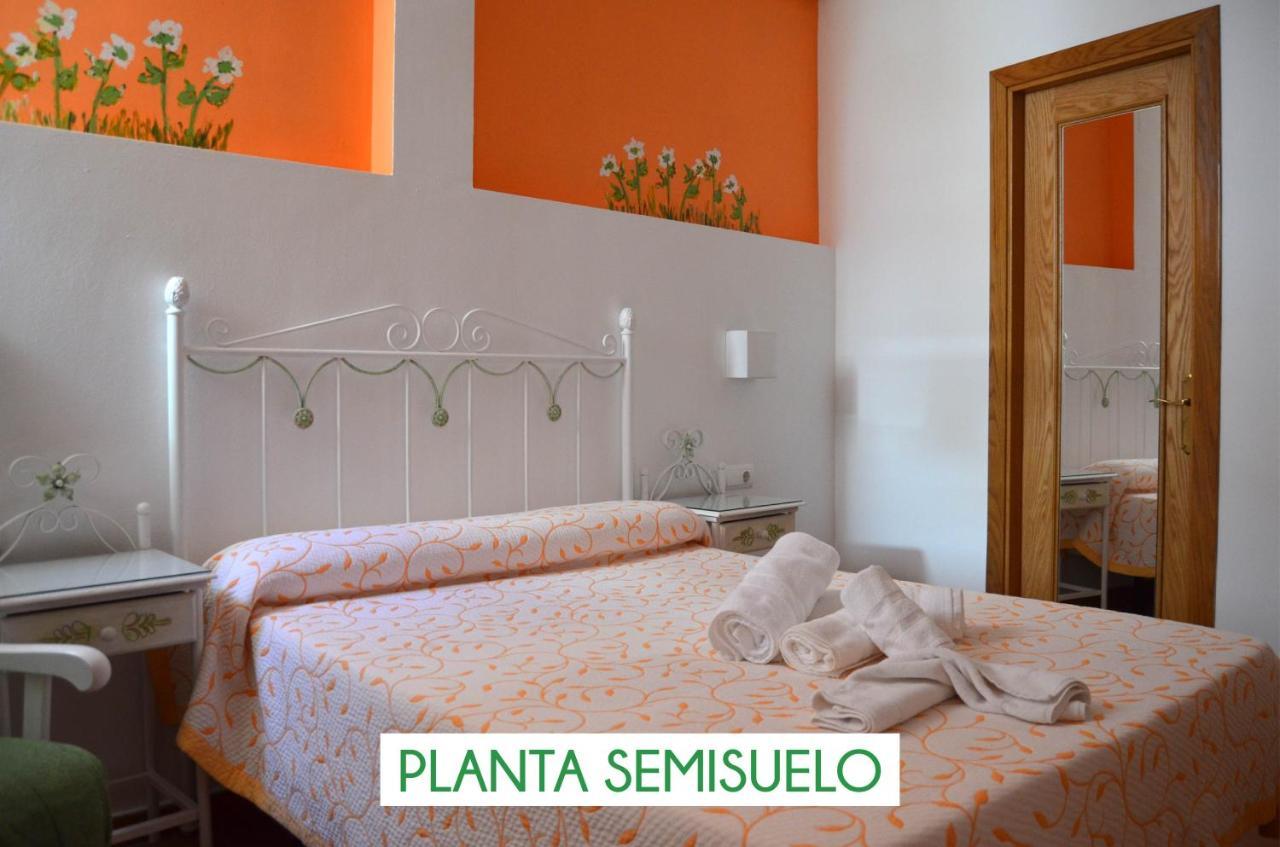 Hostal Dona Antonia Hotel Punta Umbría Kültér fotó