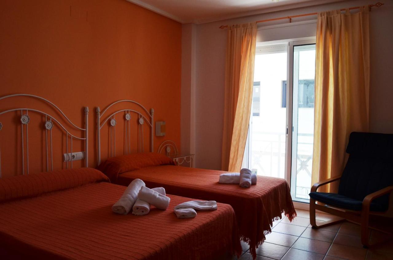 Hostal Dona Antonia Hotel Punta Umbría Kültér fotó
