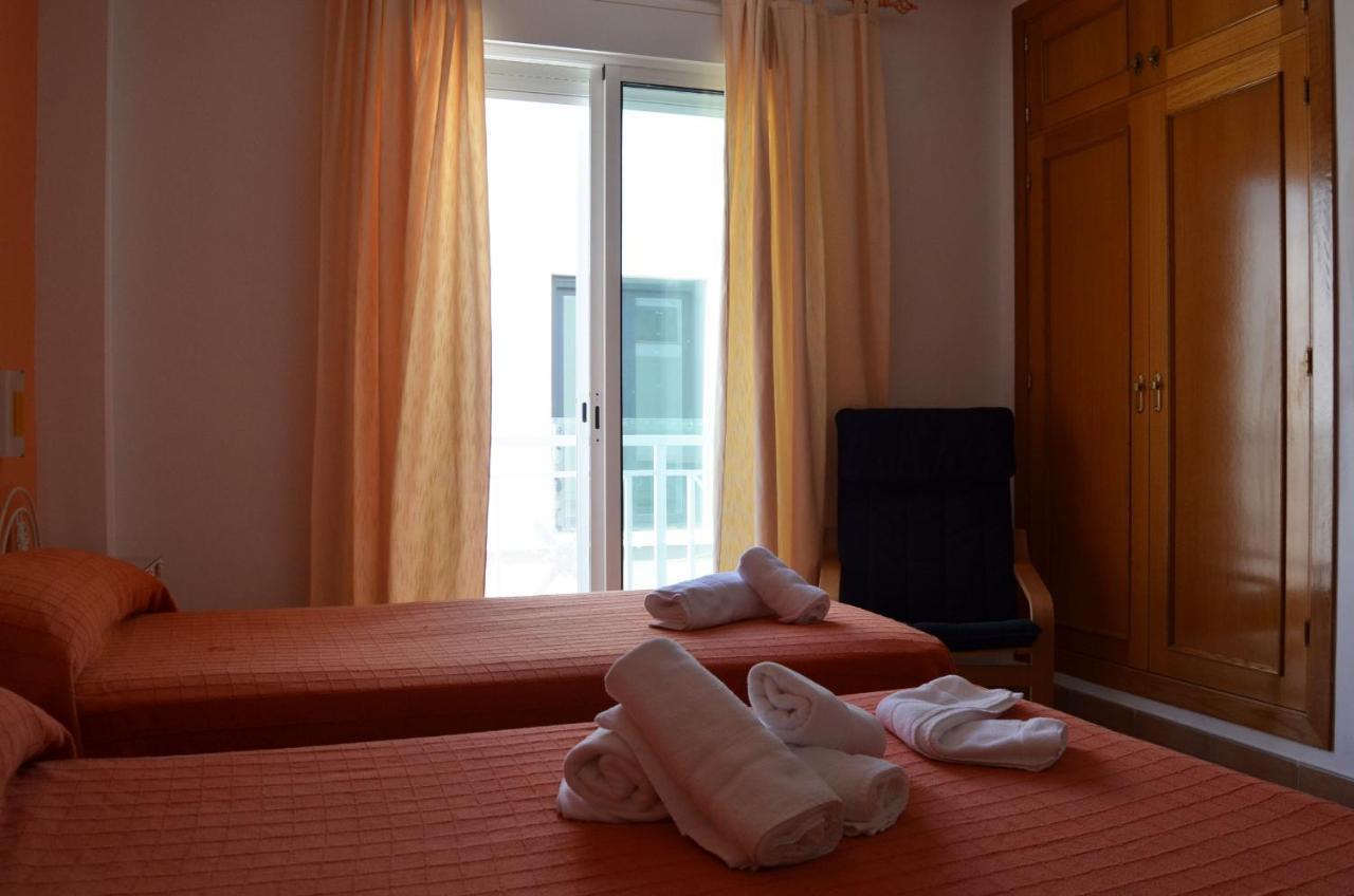Hostal Dona Antonia Hotel Punta Umbría Kültér fotó